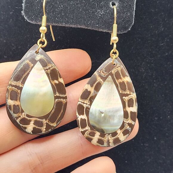 Bohemian Abalone Mother of Pearl Inlay Coconut Shell Teardrop Earrings 2.5in - Picture 1 of 4